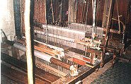 weaving-pashmina-fabric-handloom
